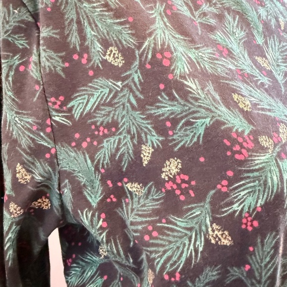 Karen Scott Green and Red holiday Patterned Long Sleeve Top - Picture 4 of 5